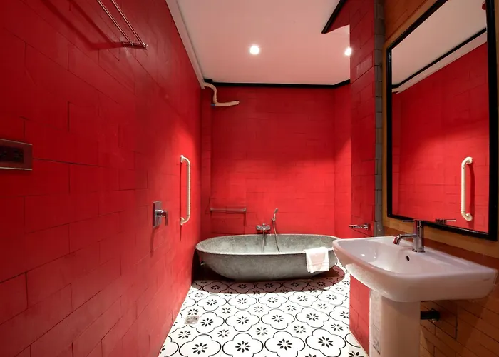 Satta Private Pool Grill & Chill Hotel
