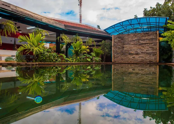 Hotel Satta Private Pool Grill & Chill